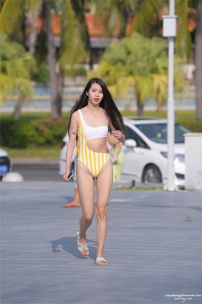 10606捧一束花BJN【663P】海边开心的比基尼长腿碧玉车模套图