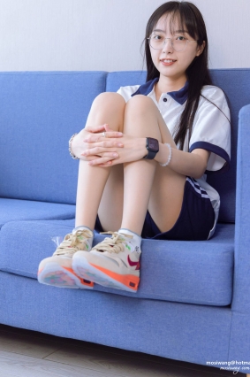 NO.118 稚予-运动鞋、白棉袜、肉丝、踩小熊玩偶[140P+1V／5.86GB]