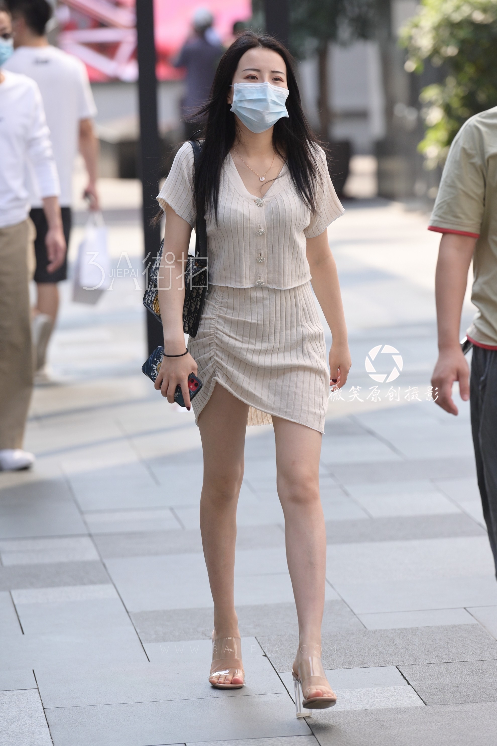 021737jfpg4p9rrqqr680q.jpg