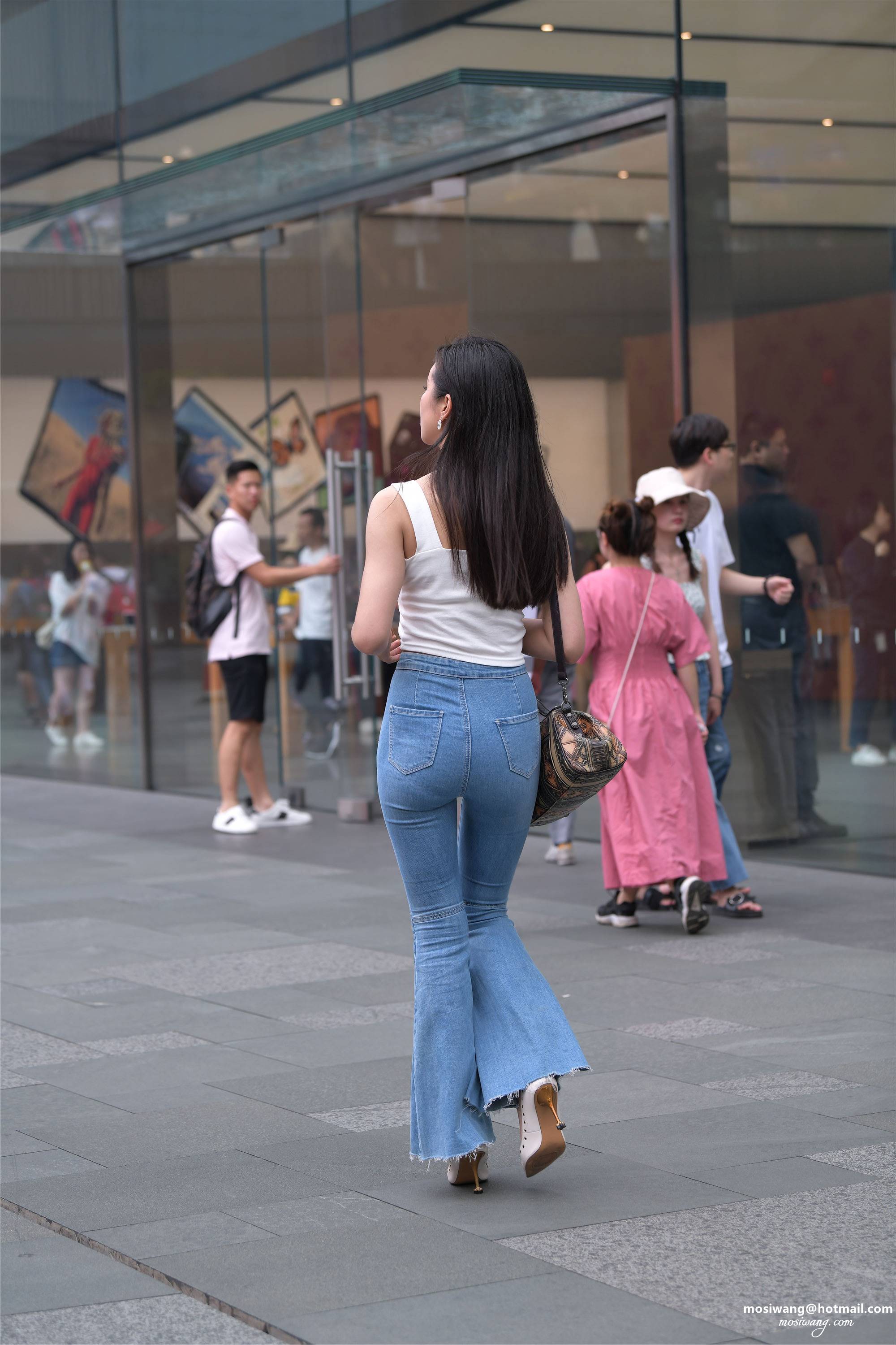 kacajp.cc-0026-给此邮箱发邮件：mosiwang@hotmail.com.jpg