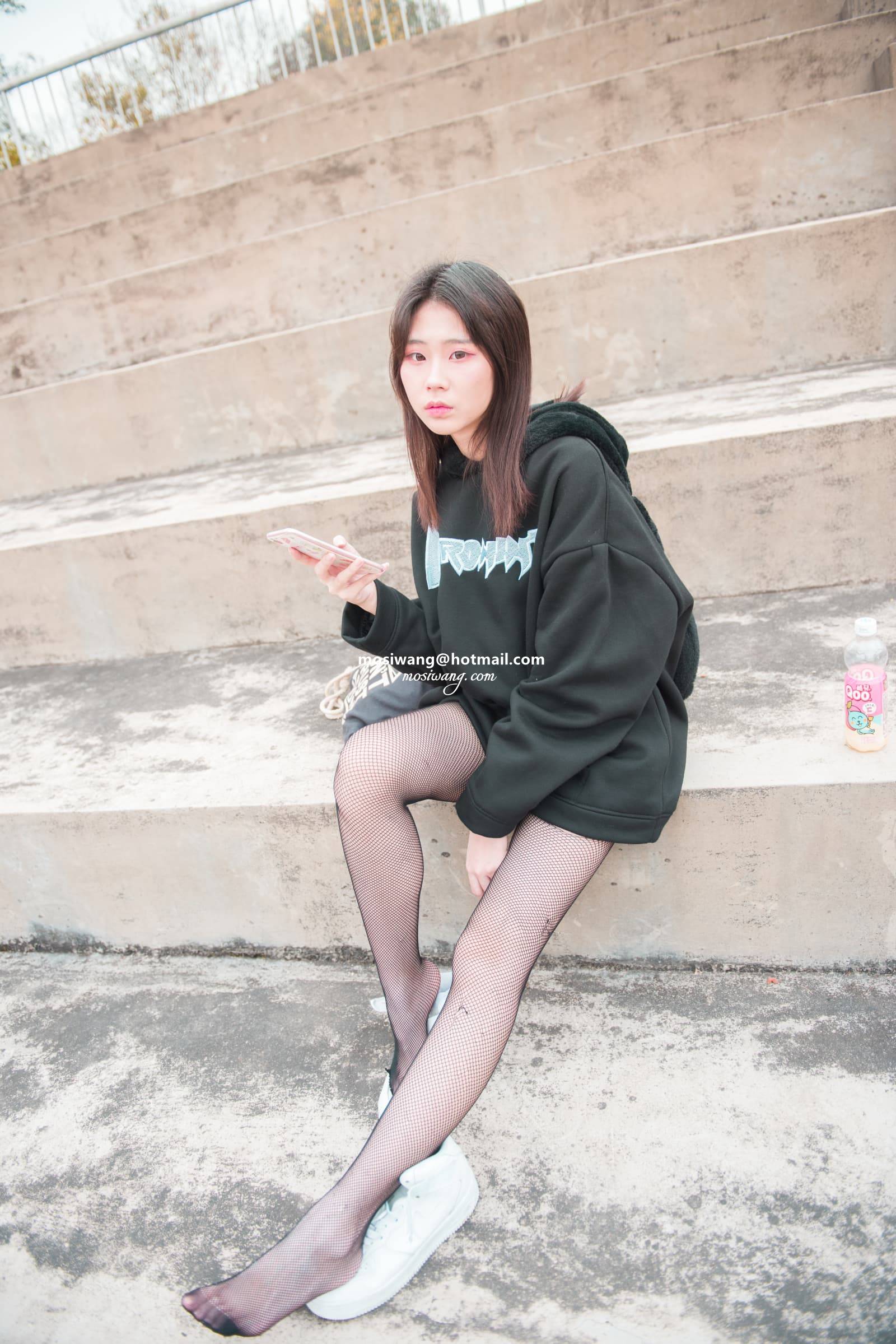mosi520.com-1 (316)-给此邮箱发邮件：mosiwang@hotmail.com.jpg