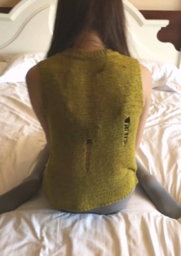 71858来我家做客的厚灰长腿美女同学视频