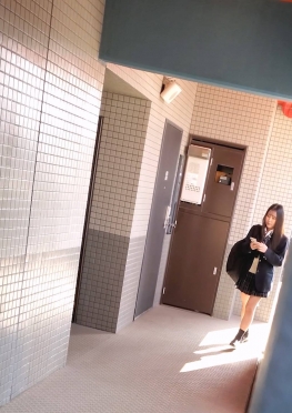 72577-72578每天下班回家遇到的jk短裙白腿小姐姐视频