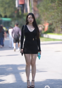34477【445P】3a街拍第一站逛街的超短包裙长腿女孩套图