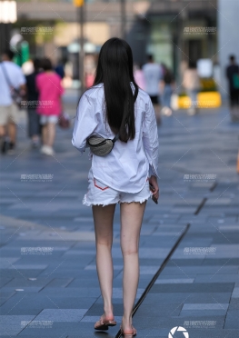 (42738) 白热裤长腿美女 [15P]