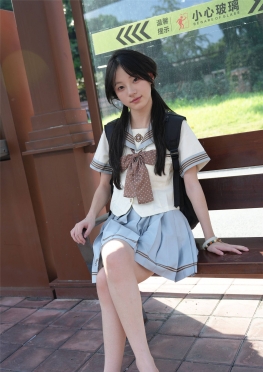 青N-阿慌jk公交站【136P】jk短裙大长腿凉拖美足小姐姐套图