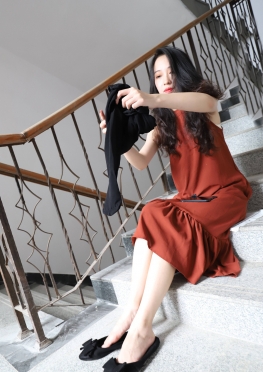 DXG-S003【205P】学校楼梯换袜子的女同学套图