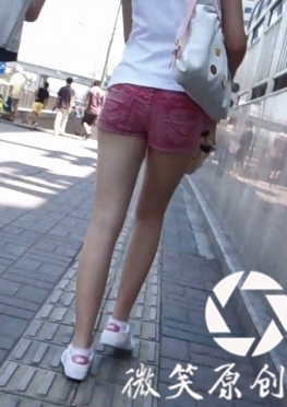 63389-63394逛街的紧身裤长腿女孩视频