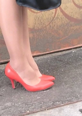 73316-73322搭讪短裙肉丝长腿美女视频