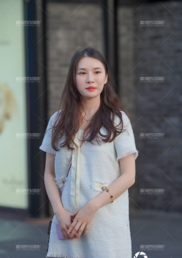 (44511) 肤白貌美 [17P]