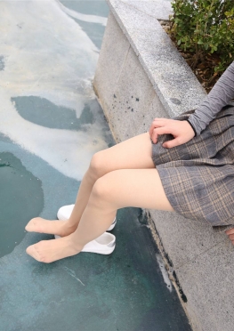 120 大学生系列2021年-02月 02 活动模特1 短裙肉丝 [221P-1V 1.48 GB]