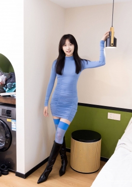 袜Bo-605香菜【148P+1V】高跟长靴、薄蓝丝、薄黑丝美女图片