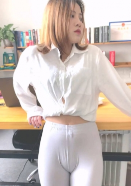 71712-71728来我家锻炼的紧身瑜伽裤长腿美女同学视频