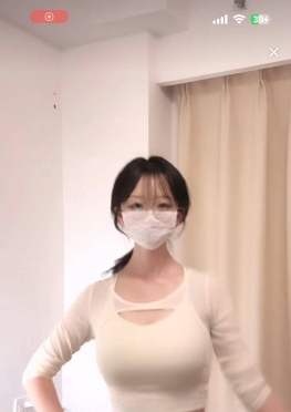 75550跳舞的超短裙包裙长腿美女视频