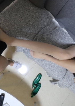 DXG-S048【277P】来到女同学家里拍照，长腿小姐姐很高挑