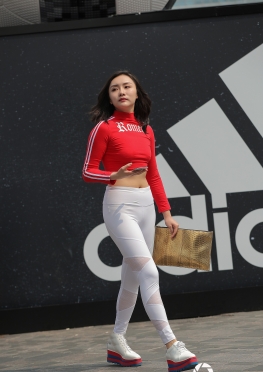 滚叔街拍冷艳极品御姐长腿美女套图