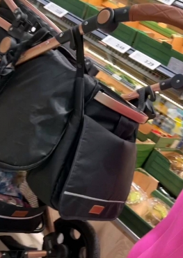 74382紧身瑜伽裤长腿美女视频