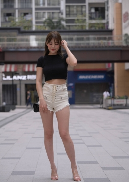 2320高Yao白色Dk【717P】高腰热裤大白腿长腿美足美女图片