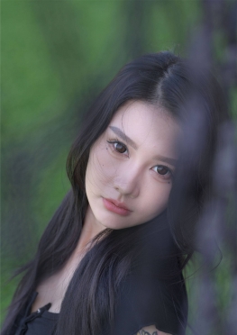 73125-73126高中英语老师热裤大长腿美足极品美女视频