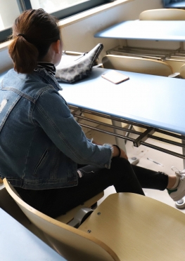 2018-DXG-023【623P】在公园小树林扯肉丝足的长腿女同--套图