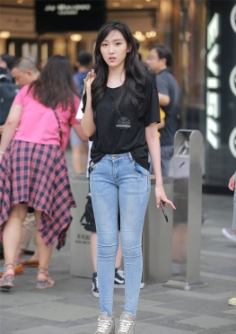 青C牛仔KT恤【40P】特别紧的紧身牛仔裤大长腿细长腿美女