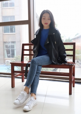 2018-DXG-038【226P】你们喜欢棉袜紧身牛仔裤女同--美女套图