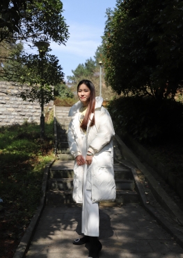 114 大学生系列 2020年-12月 04 户外厚黑丝 [154P-1V 1.29 GB]